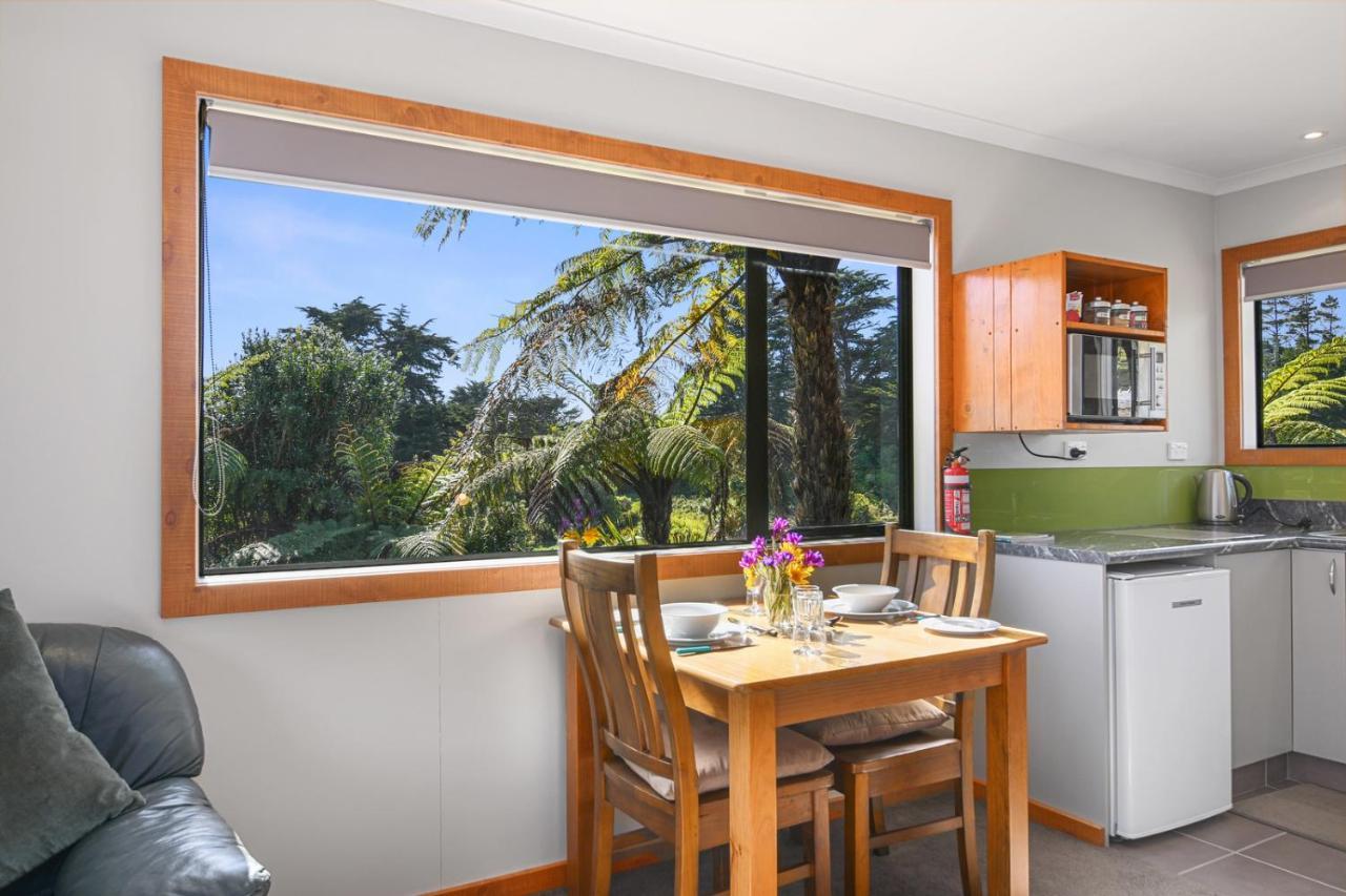 Upepo - The Garden Room - Cape Foulwind Studio エクステリア 写真